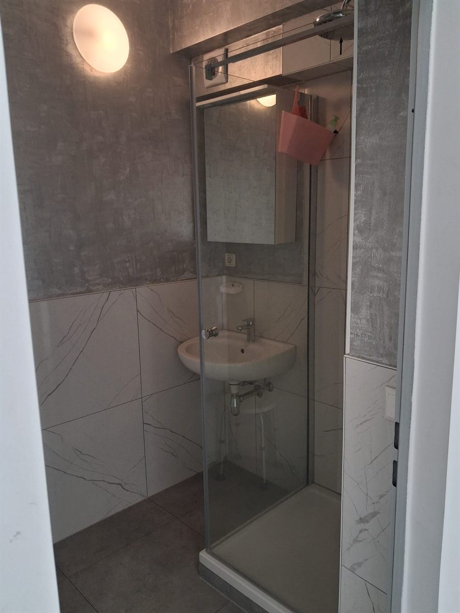 Gemeinschaftsbad mit Dusche auf der Etage, Monteurhaus Duisburg-Hamborn